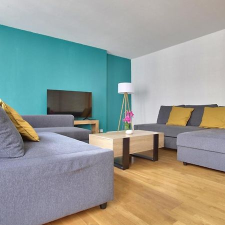 2 Bedrooms Tour Eiffel Breteuil Paris Bagian luar foto